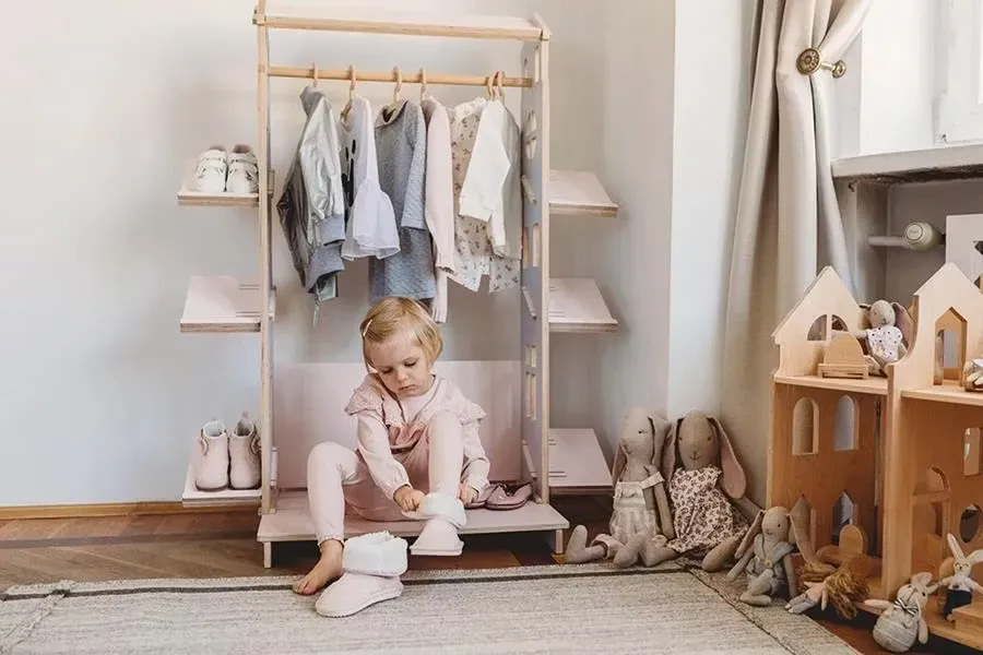 Olika typer av klädskåp barn kan ha nytta av öppet klädskåp