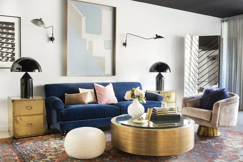 Möbler och detaljer i metall