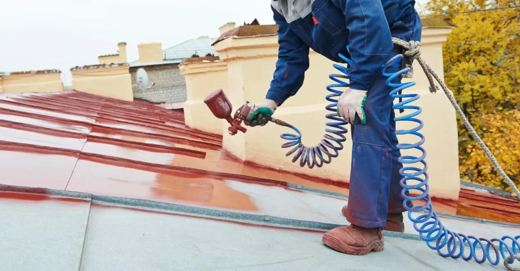 Hur ofta behöver du måla plåttaket?